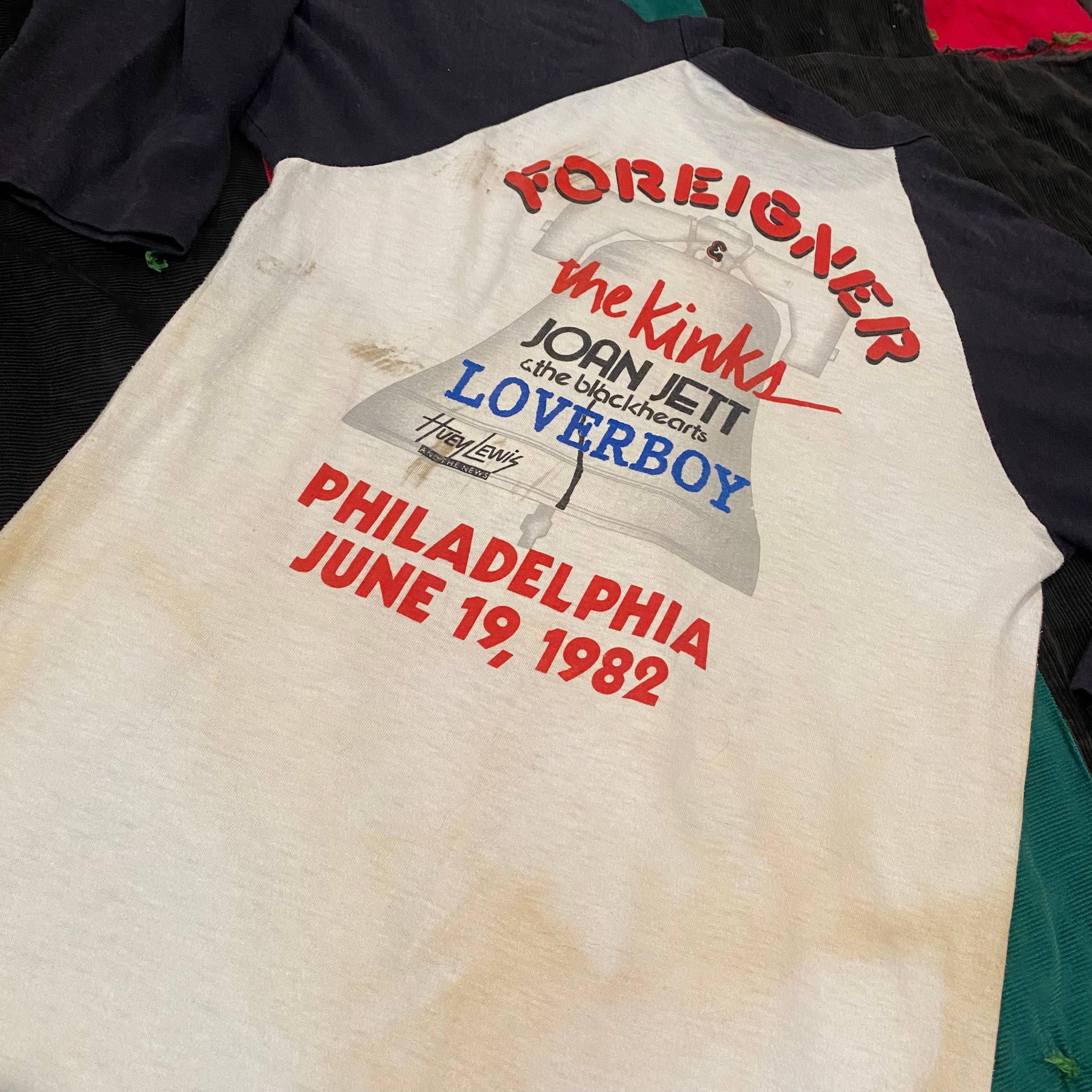 1982 Philly KINKS JOAN JETT LOVERBOY HUEY LEWIS FOREIGNER